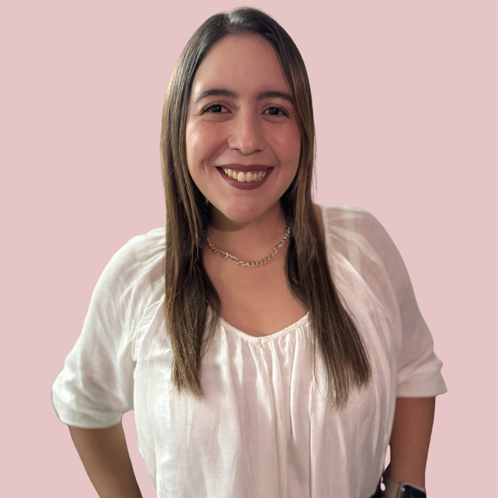 Paula, psicóloga fundadora de Elantis especialista en terapia individual, parejas y talleres en Bogotá